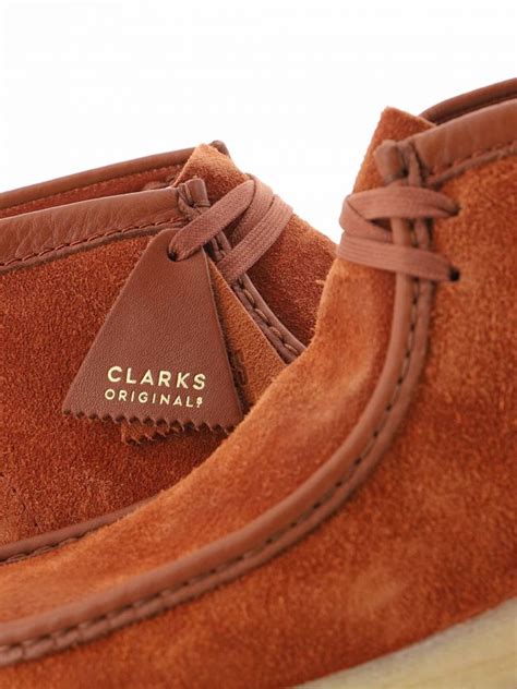 clarks originals tan hairy suede wallabee boot uk