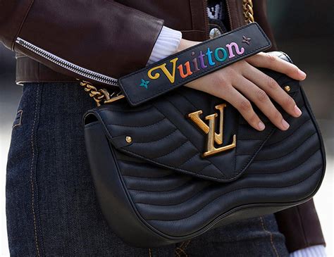 lv new wave chain bag 2021 reviewed paul smith