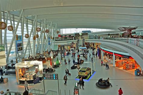 Information on liszt ferenc international airport, transfers and public transport to the centre. Budapest Airport Photo Impressions |Photoblog On-The-Go