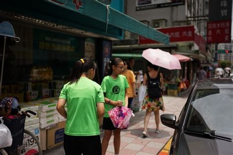 Search for text in self post contents. 「夢想經費自己籌!」 吳興國小女籃烈日下賣傘為圓夢 | ETtoday生活新聞 | ETtoday新聞雲