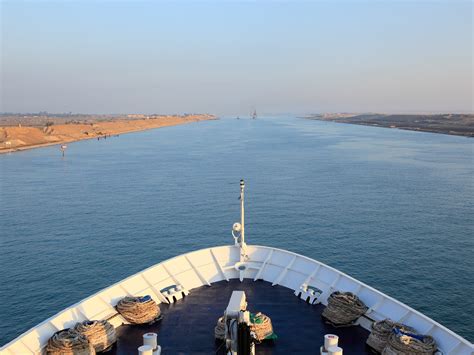Selon les sites web de suivi des navires, le navire ever given de 220 000 tonnes et 400 mètres de long, ce que les experts appellent un «méga. There Once Was a Country in the Middle of the Suez Canal - Condé Nast Traveler