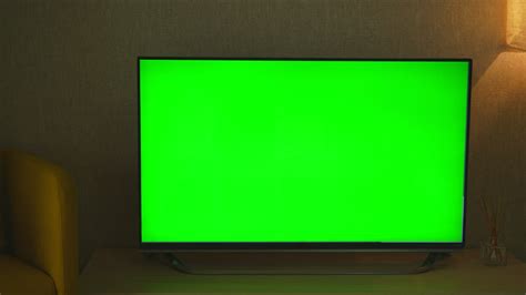 Green screen on tv - Free Stock Video