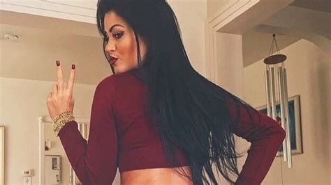 Instagrams Claudia Alende Brazils Sexy Megan Fox Doppelgänger