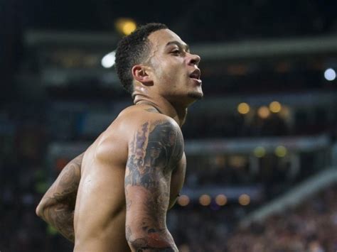 Netherlands Forward Memphis Depay - Netherlands Football Depay