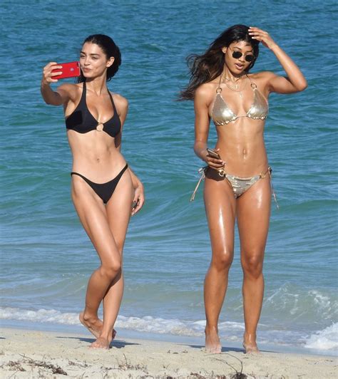 Danielle Herrington And Raven Lyn In Bikinis At A Beach In Miami
