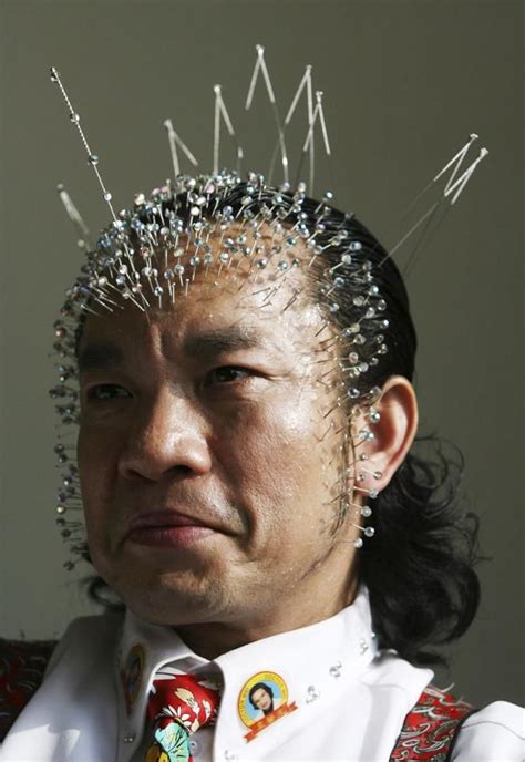 Wei Shengchu Displayed Acupuncture Needles In His Forehead During A Self Acupuncture Performance