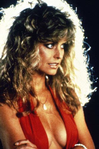 Farrah Fawcett Very Sexy Huge Cleavage Open Red Dress 11x17 Mini Poster