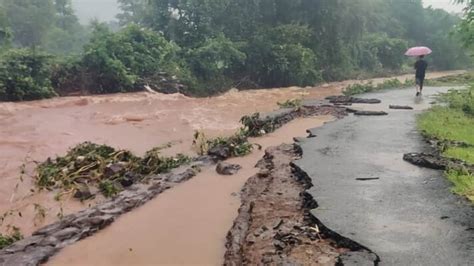 5 Dead In Raigad Landslide Triggered By Heavy Rains Latest News India Hindustan Times