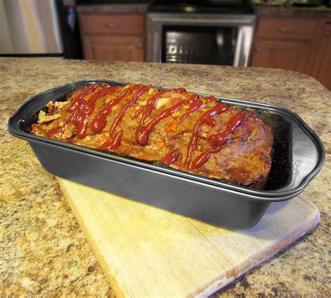 Mediterranean turkey meatloaf is an easy trim healthy mama friendly entree recipe. Evelots 2 Piece Non Stick Meatloaf Pan Drains Fat As It ...