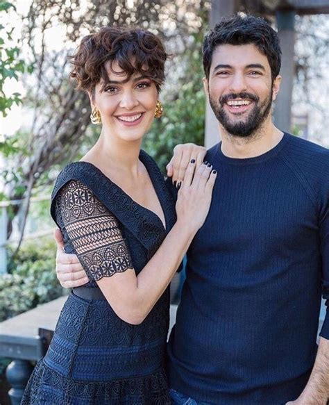 bergüzar korel y engin akyürek llegan a netflix turquía