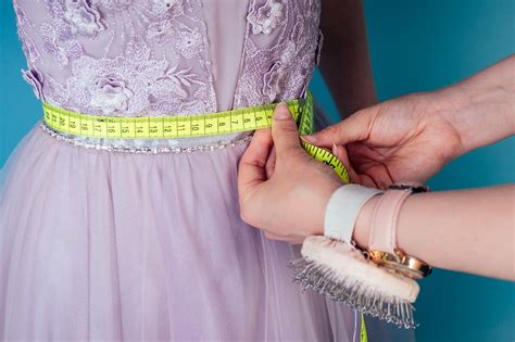 How To Get The Perfect Fit Prom Dresses Prom Alterations