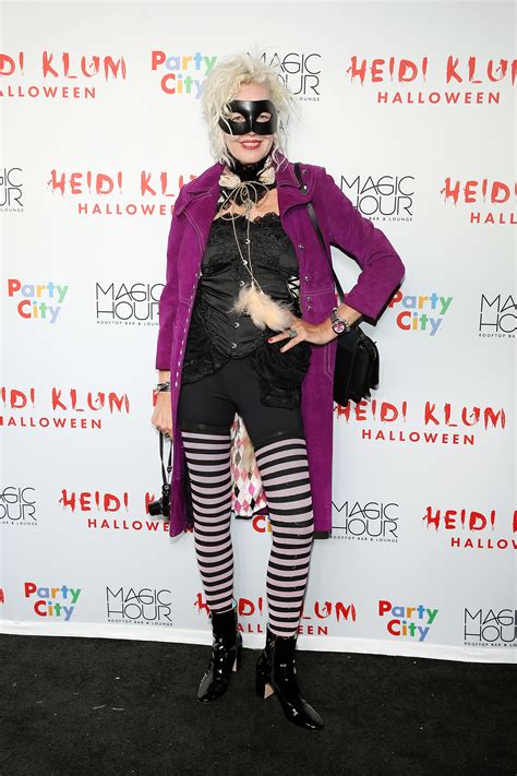 Best Costumes Photos From Heidi Klums 2017 Halloween Party Time
