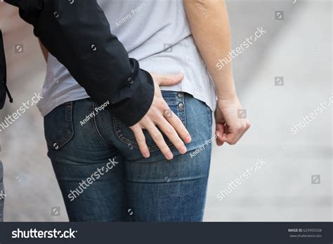 Closeup Man Touching Womans Ass Back Foto Stock Shutterstock