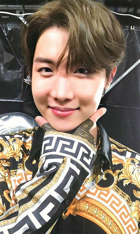 This era marked the beginning of the hallyu wave beginning in asia and eventually extending to other parts of the world. Pin by ⠀ㅤ ⠀ㅤ ⠀ㅤ ⠀ㅤ on BTS || JHOPE in 2020 | Hoseok bts ...