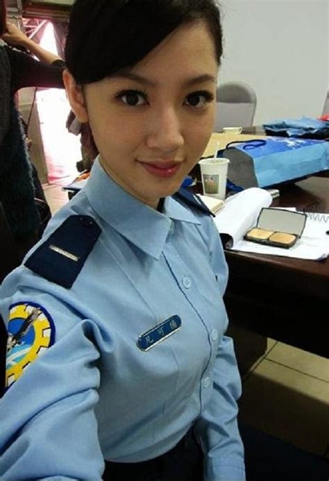 The Best Looking Policewomen From Around The World Page 12 Of 12