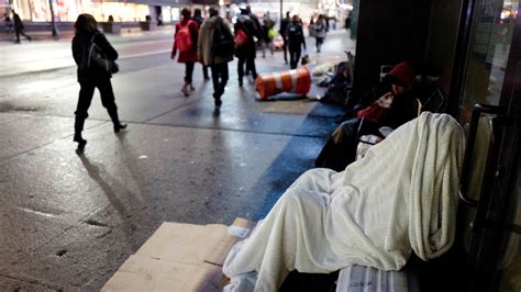 new york city homeless problem getting worse report finds abc7 new york