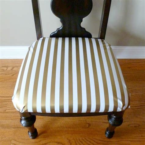 How to reupholster dining room chairs! How to Reupholster Dining Chairs in Oilcloth | Reupholster ...