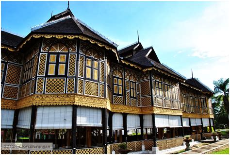 The older and considerably smaller of the two residences is kenangan istana or. Perak Trip : Senarai Tempat Menarik di Kuala Kangsar ...