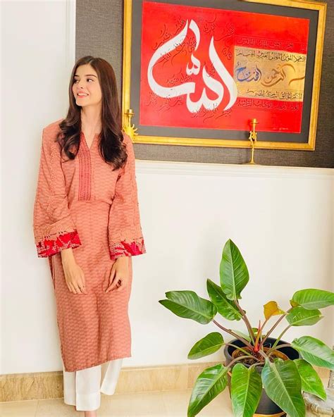 Zainab Shabbir Exudes Grace In Her Sartorial Vacations Picks Lens