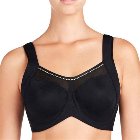Sports bras that keep you secure and look great. 17 of the Best Sports Bras For Big Busts | Best sports ...