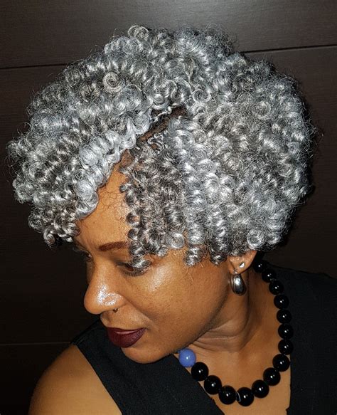 Pin By Chabyne Des Neiges On Cheveux Coiffures Short Natural Hair