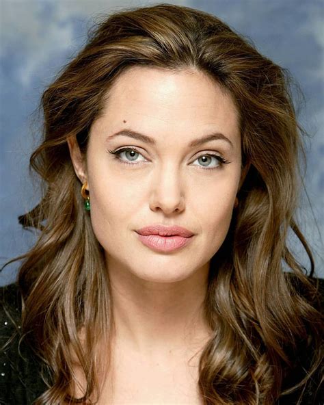 Angelina Jolie Natural Hair Color