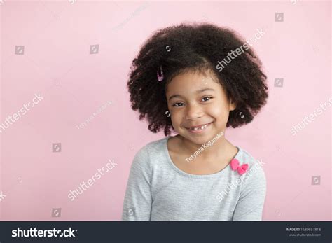 Happy Adorable African American Child Girl Foto De Stock 1589657818