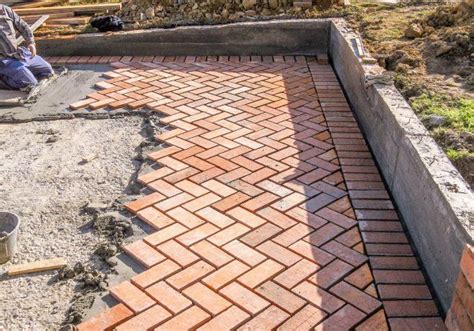 However, we highly suggest you contact a professional if you have anything more complicated in mind, especially if it requires stone cutting for intricate patterns. DIY - Do It Yourself Garden Path Ideas - Engineering Discoveries | Backyard fence decor, Brick ...