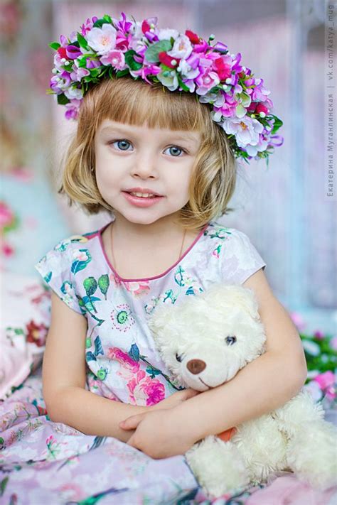 Екатерина Муганлинская Платье для девочки цветочницы