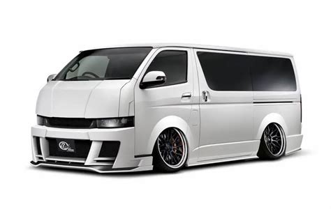 Preview Toyota Hiace Bus With Body Kit From Kuhl Racing