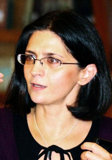 Simona Popescu