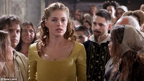 Famous dutch model doutzen kroes has a small role, appearing mostly in flashbacks, as gerrit's fiancé back in holland (she was obviously hired because she was believed to be a box office draw, not because her character was really needed in. Birthday girl Doutzen Kroes turns 28 in her native ...