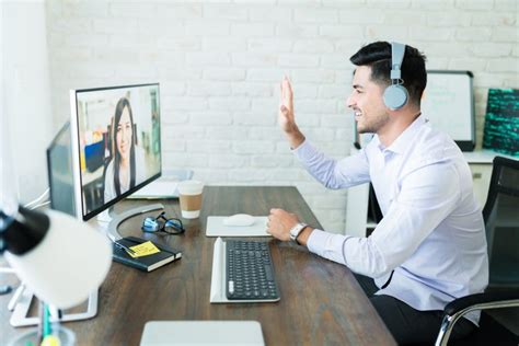 5 Tips To Improve Your First Impression On Video Meetings