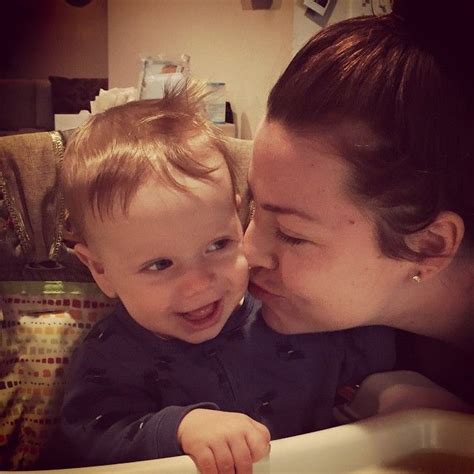 Amy Lee Evanescence With Her Son Im Annoying Amazing Amy Lee