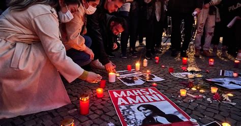 Mahsa Amini Entenda Como A Morte De Uma Jovem Despertou Protestos No
