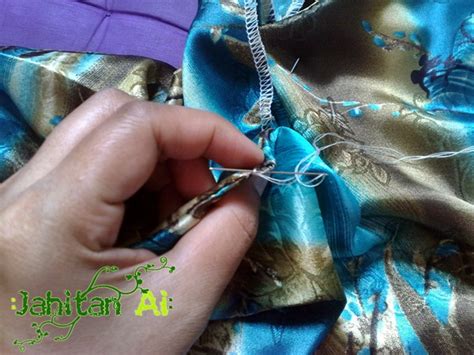 Jahitan tangan yang digunakan samada jahitan sembat, jahitan silang pangkah atau jahitan sembat susup. My Sewing Journey: Tutorial: Seni Tikaman Tulang Belut