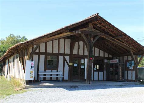 C'est au cœur du pays basque, à proximité de la côte landaise. Camping Côte landaise
