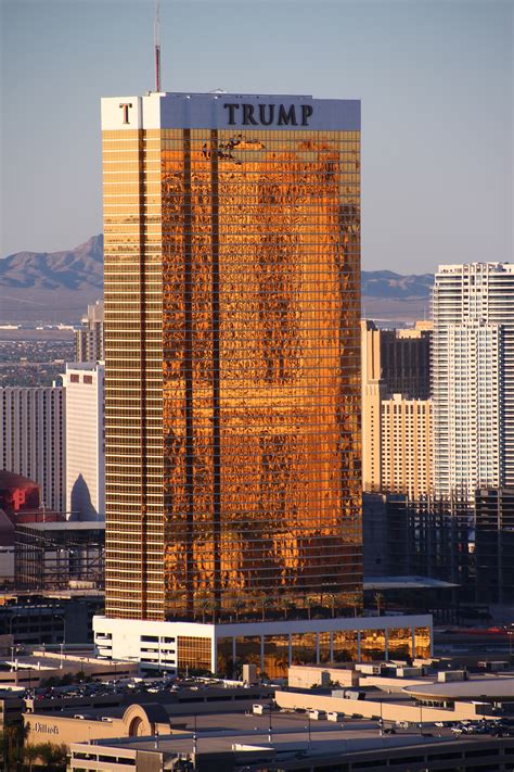 File Las Vegas Trump Hotel 8480  Wikipedia