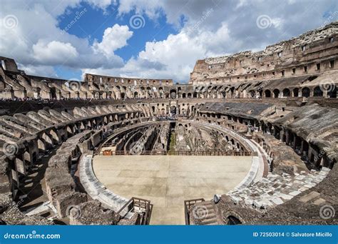Interno Del Colosseum Fotografia Stock Immagine Di Anfiteatro 72503014