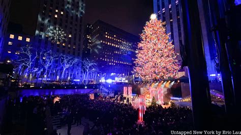 The rockefeller center tree lighting you know the season is upon us when the rockefeller center tree gets lit up. Photos: The 2019 Rockefeller Center Christmas Tree is Lit ...