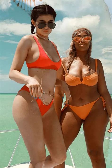 Kylie Jenner Shows Off Incredible Curves In Previously Unseen Beach Snaps W