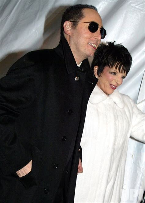Photo Liza Minnelli And David Gest End Their 16 Month Marriage
