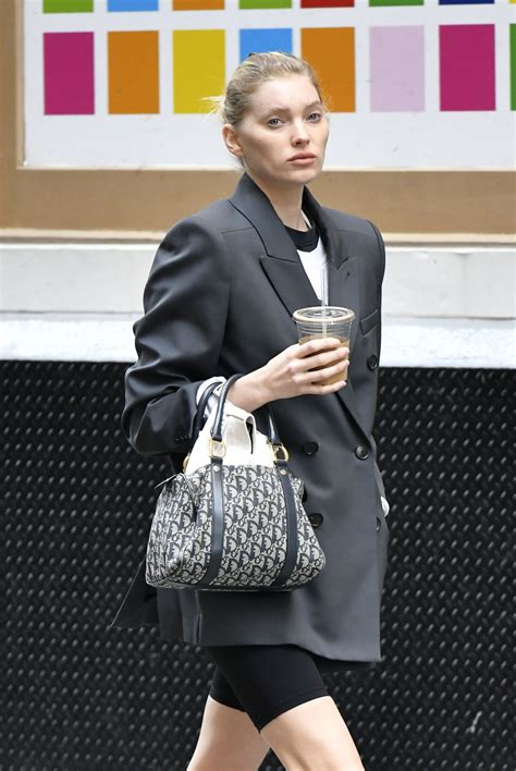 Model elsa hosk found a very stylish outfit that's worthy of copying. ELSA HOSK Out for Coffee in New York 04/29/2019 - HawtCelebs