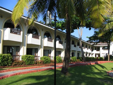 The area's natural beauty can be seen at mobor beach and cavelossim beach. Holiday Inn Beach Resort - Best Deal for Holiday Inn Mobor ...