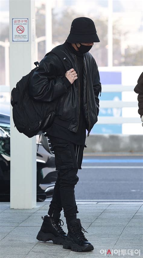 Jungkook Fashion Bts Jungkook S Top Airport Outfits That Express