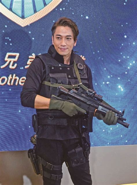 He first gained popularity in the modern drama triumph in the skies (2003). 《飛虎》落實拍續集 黃宗澤繼續賣肉保收視-澳門力報官網