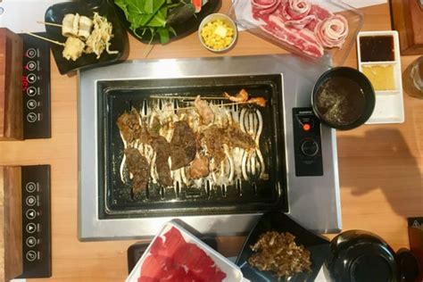 Bebek yang masih kecil diolah menggunakan bumbu khas bugis sehingga rasanya juga sangat nikmat. Bandung - Merdeka.com | Shabu Kojo, tempat makan ala ...