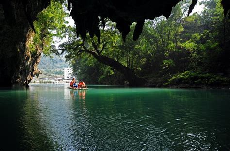Mother Nature Jiangzhou Dong Cave In The Leye Fengshan Geopark
