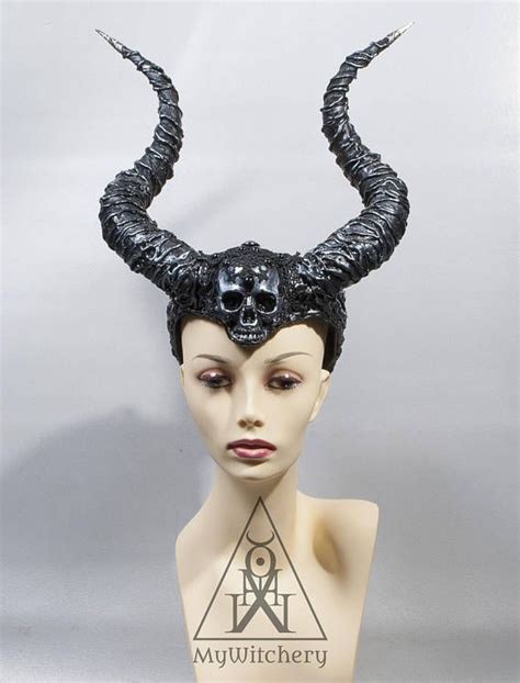 Demon Horns Black Skull Horns Maleficent Headdress With Horns Etsy Black Skulls Headpiece