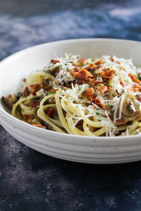 Our best spaghetti carbonara is silky with egg and melted cheese, freshened with parsley, and spiked with black peppers. Bacon and Mushroom Carbonara - Carrie's Kitchen